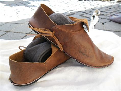 authentic replica ancient mens shoes|old fashioned medieval shoes.